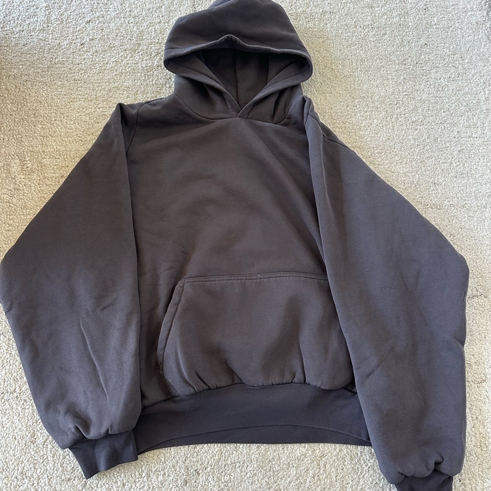 Black Pullover Hoodie with Ribbed Cuffs